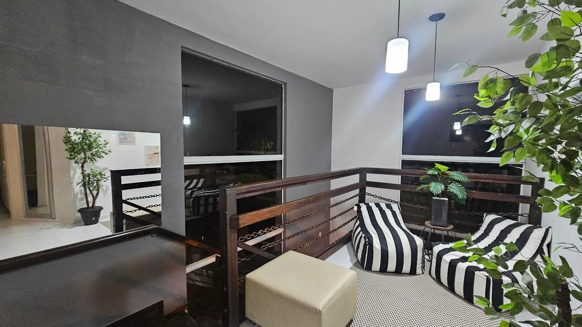 Forest House Beach Florianopolis Hostel