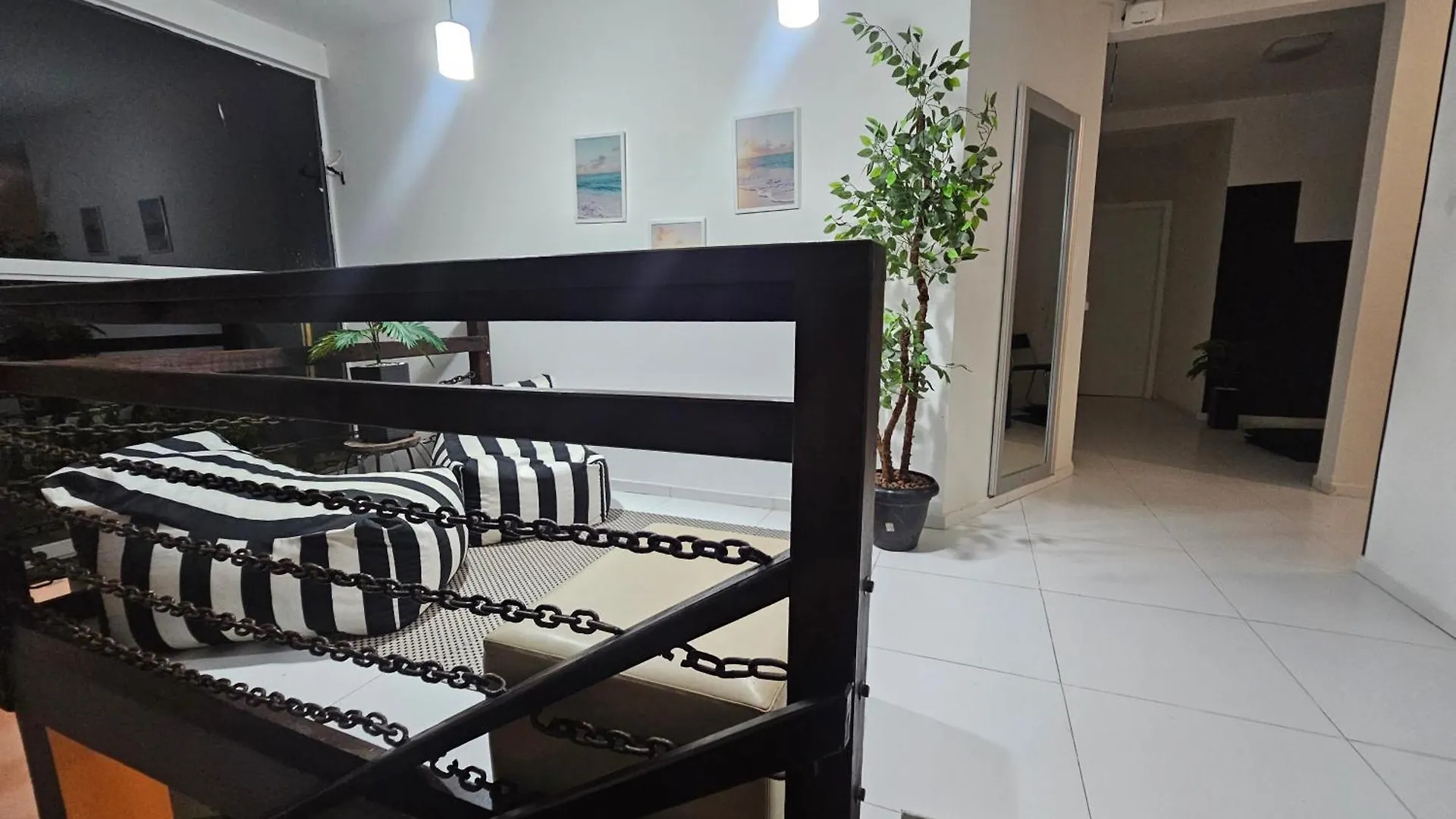 Forest House Beach Florianopolis Hostel