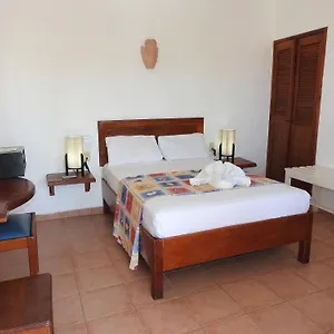 https://hotel-marcianito.quintano-roohotels.com