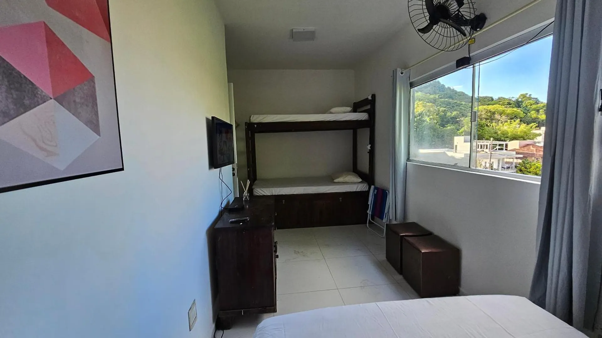 Forest House Beach Florianópolis Hostal